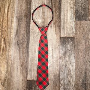 Crown & Ivy kids Christmas tie.